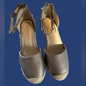 Victoria Adames Black Wedge Sandals Women’s 6.5 New In Box